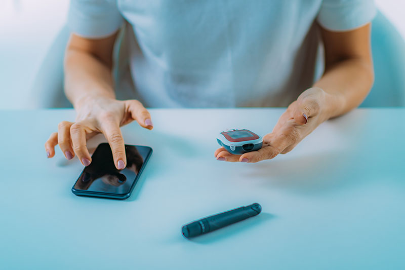 Blood glucose monitor